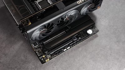 PCIe® Slot Q-Release Slim