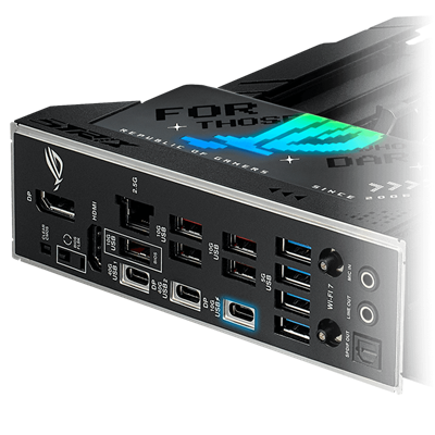 Das Strix X870-F verfügt über einen USB 10Gbps Anschluss an der Rückseite mit 30W Ladeleistung.